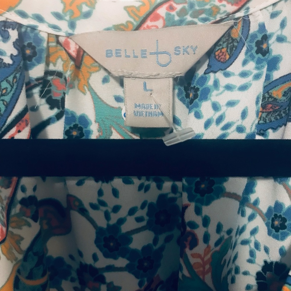 Peacock patterned blouse - Picture 4 of 4